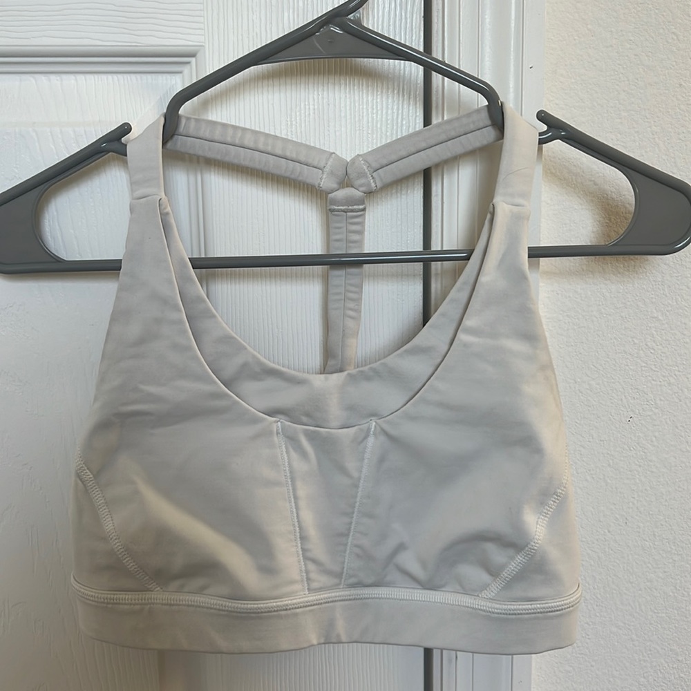Lululemon white sports bra